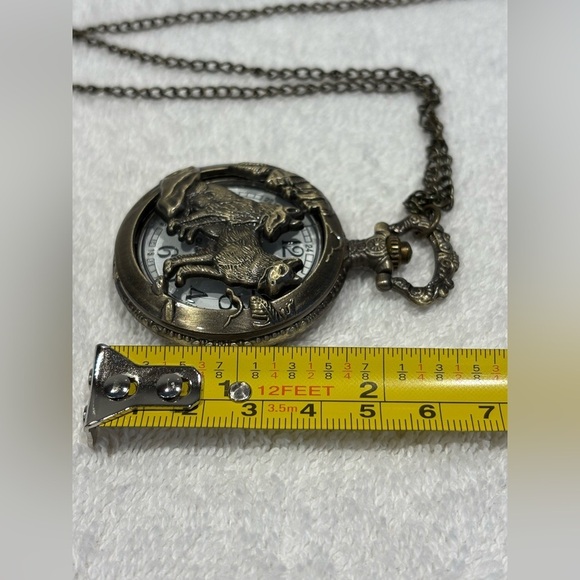 Collectible Vintage-Style Wolf Pocket Watch Necklace Antique Bronze - Picture 5 of 8